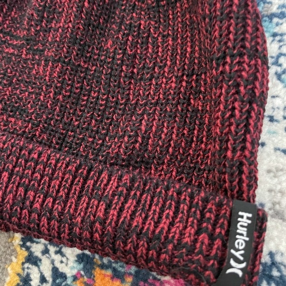 New Hurley Max Cuff Beanie in Black / Mystic Dates - Picture 3 of 5